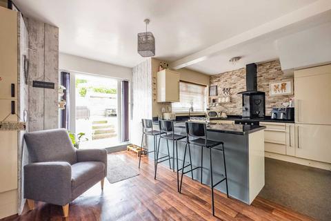 undefined, Horner Crescent, Batley