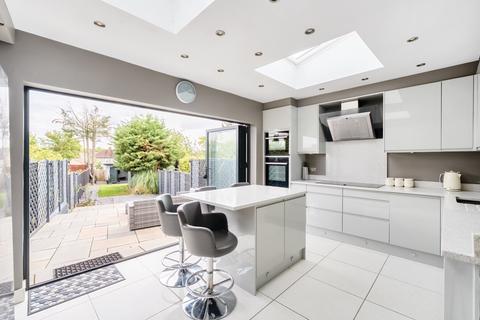 81 Egham Crescent, Sutton, SM3 9AP