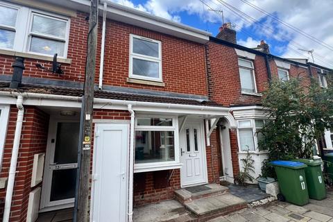 2 bedroom terraced house to rent, Bath Street, Hampshire SO14