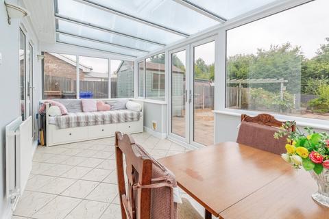 71 Defoe Drive, Stoke-on-trent, ST3 5HN