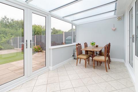 71 Defoe Drive, Stoke-on-trent, ST3 5HN