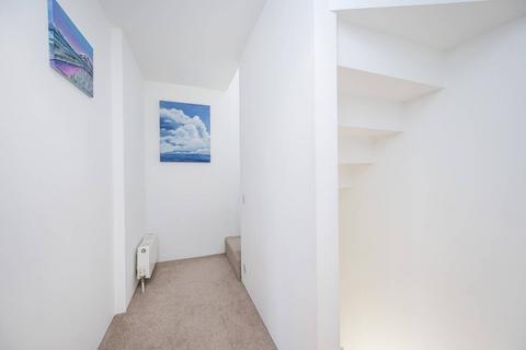 15a French Place, London, E1 6JB