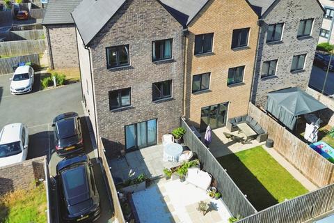 Woodyard Avenue, Derbyshire S41