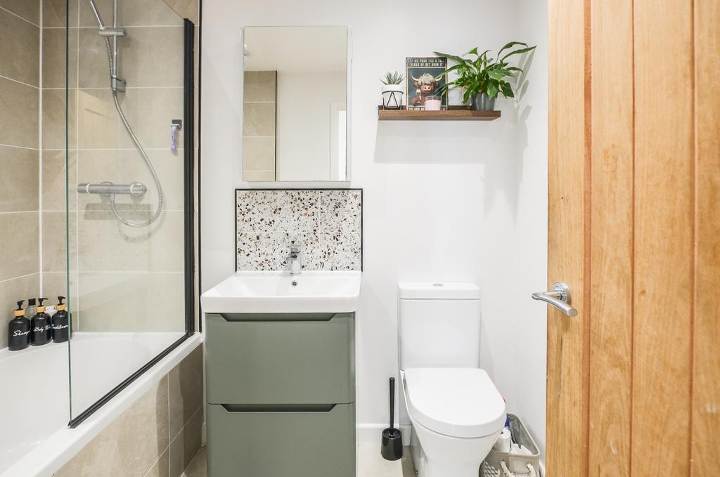 7 Reeds Park TPS 01208 872728 -03