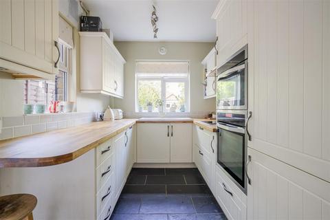 3 bedroom terraced house for sale, Bourne Avenue, Windsor