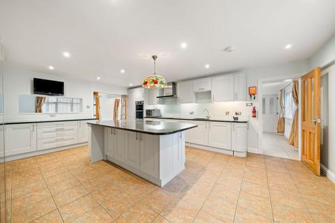 5 bedroom detached bungalow to rent, Earleswood, Cobham, KT11