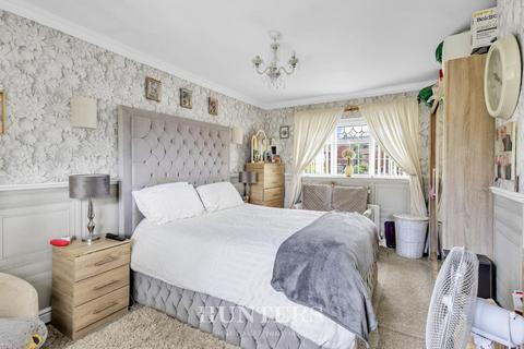 2 bedroom terraced house for sale, Easby Road, Middleton M24