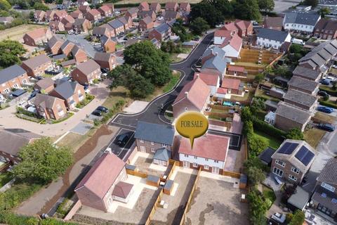 3 bedroom semi-detached house for sale, Platinum Way, Corfe Mullen, BH21 3EX