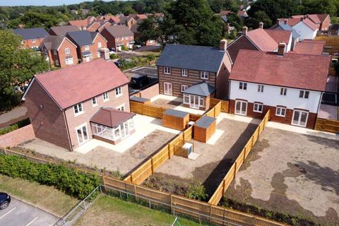 4 bedroom detached house for sale, Platinum Way, Corfe Mullen, BH21 3EX
