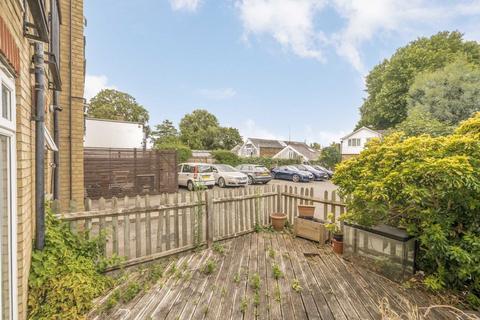 undefined, Thames Street, Hampton TW12