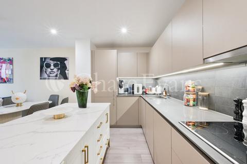 2 bedroom flat for sale, New Lion Way, Elephant Park, Elephant & Castle, London, SE17