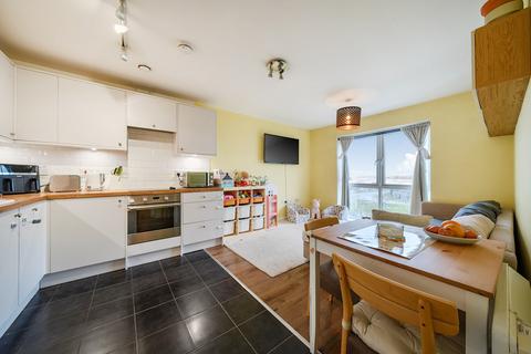 2 bedroom apartment for sale, Clydesdale Way, Belvedere