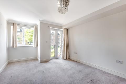2 bedroom flat to rent, Albemarle Road, Beckenham, Kent, BR3