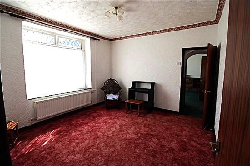 Versatile Second Sitting Room/Bedroom