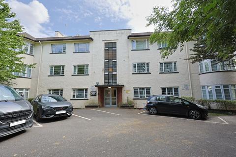 3 bedroom flat for sale, Edgware Court, Edgware, Middlesex, HA8 7NP