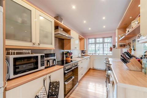 undefined, Wateringbury Road, East Malling, West Malling