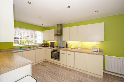 3 bedroom terraced house for sale, Denham Close, St. Leonards-On-Sea
