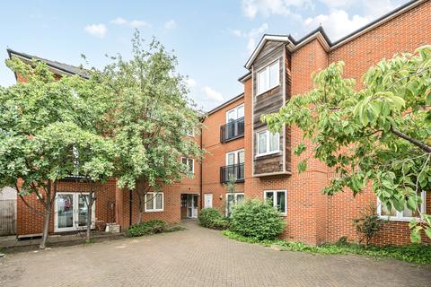 2 bedroom apartment for sale, Solway Road, London