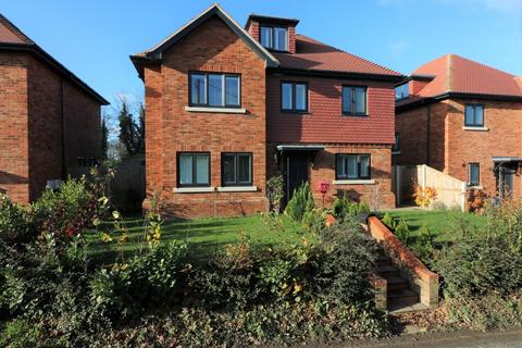 4 bedroom detached house for sale, Gore Lane, Eastry, Sandwich, Kent, CT13