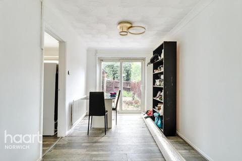 3 bedroom end of terrace house for sale, Byfield Court, Norwich