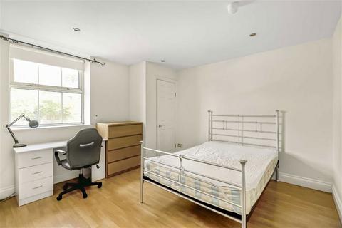 2 bedroom flat for sale, Westminster Bridge Road, London SE1
