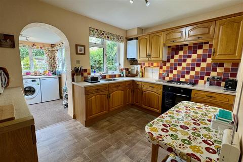3 bedroom chalet for sale, Milford