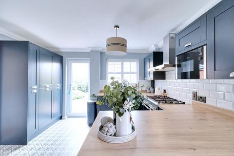 undefined, Juniper Drive, South Ockendon RM15