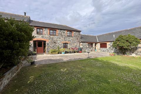 undefined, Garras, Helston