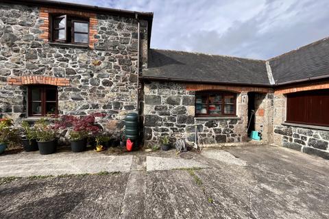 undefined, Garras, Helston