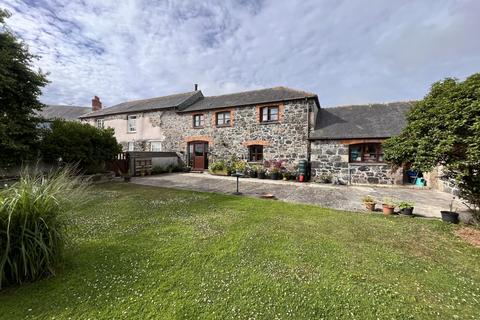 undefined, Garras, Helston