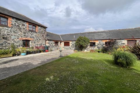 undefined, Garras, Helston
