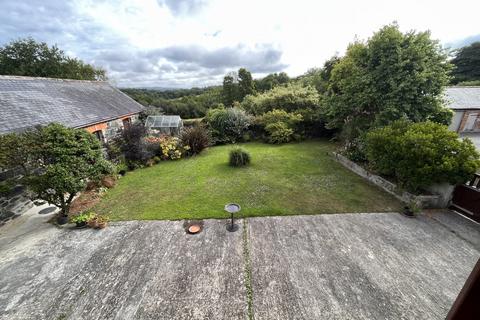 undefined, Garras, Helston