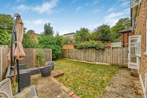 64 The Heights, London, SE7 8JH
