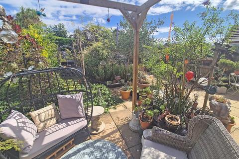 undefined, Warwick Avenue, New Milton, Hampshire, BH25
