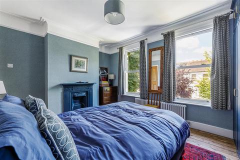 23 Cranmer Avenue, London, W13 9SH
