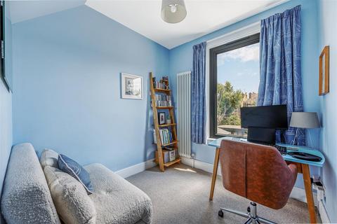 23 Cranmer Avenue, London, W13 9SH