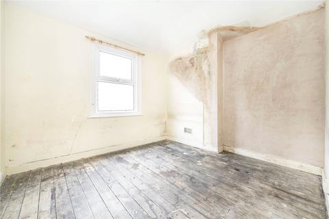 29 Huntly Road, London, SE25 6QY
