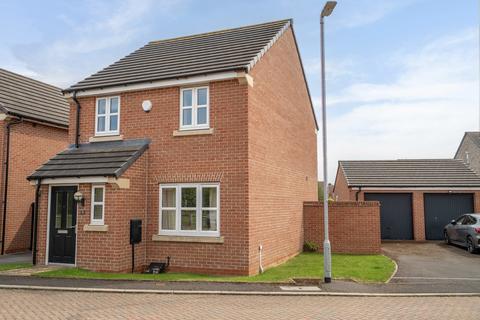 3 bedroom detached house for sale, Longlands Close, Pocklington
