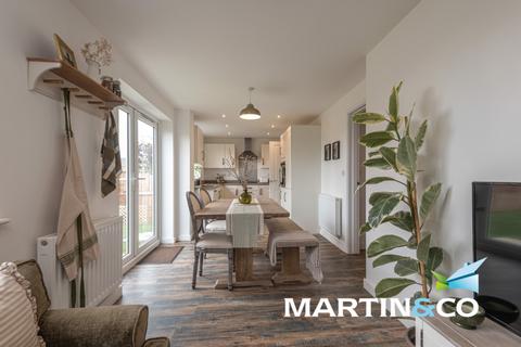 4 bedroom detached house for sale, Elm Crescent, Wakefield WF3