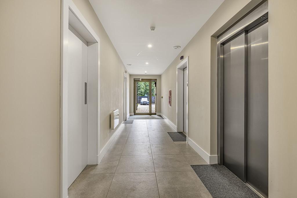 11-web-or-mls-50 School Drive Flat 1.4 10