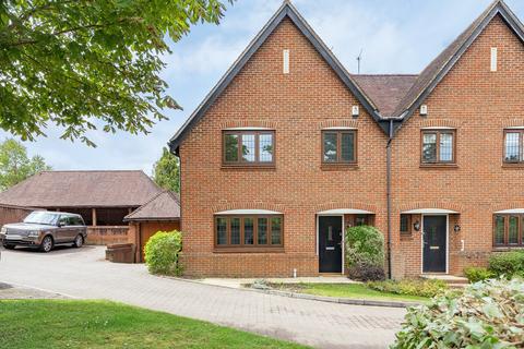 10 Ashurst Place, Dorking, RH4 1QY