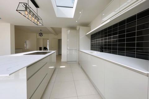 38 Axholme Road, Doncaster, DN2 4AW