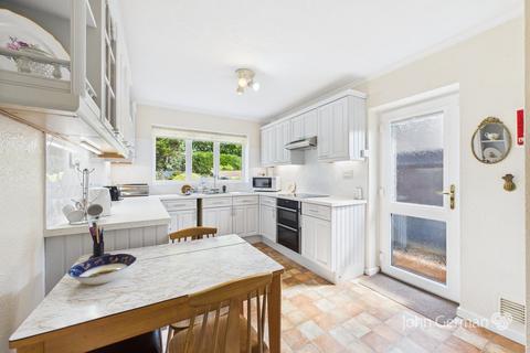 2 bedroom detached bungalow for sale, Beechfield Rise, Lichfield