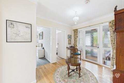 2 bedroom detached bungalow for sale, Beechfield Rise, Lichfield