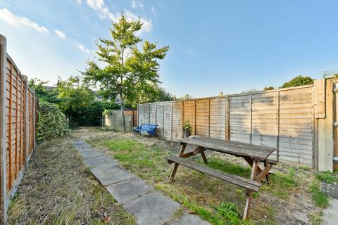 4 bedroom terraced house to rent, London SE8
