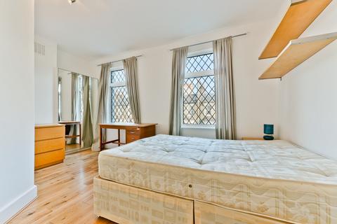4 bedroom terraced house to rent, London SE8