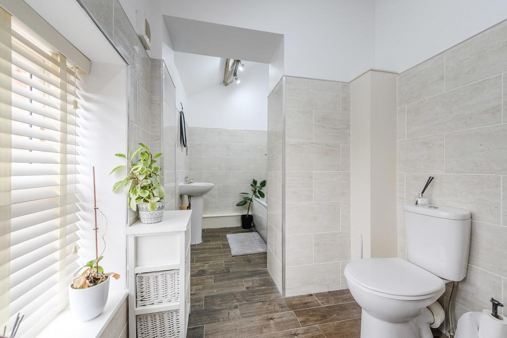 Bathroom 2
