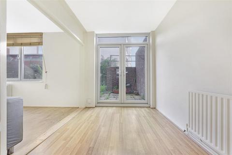 2 Walter Street, London, E2 0QB