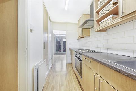 2 Walter Street, London, E2 0QB