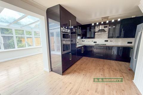 4 bedroom link detached house for sale, Datchet, Berkshire